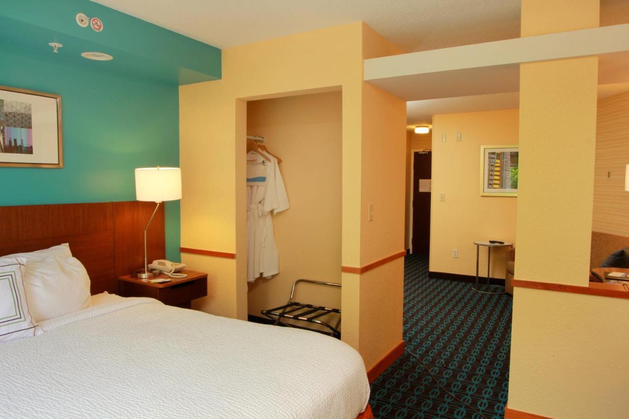 Fairfield Inn & Suites Traverse City Exterior photo