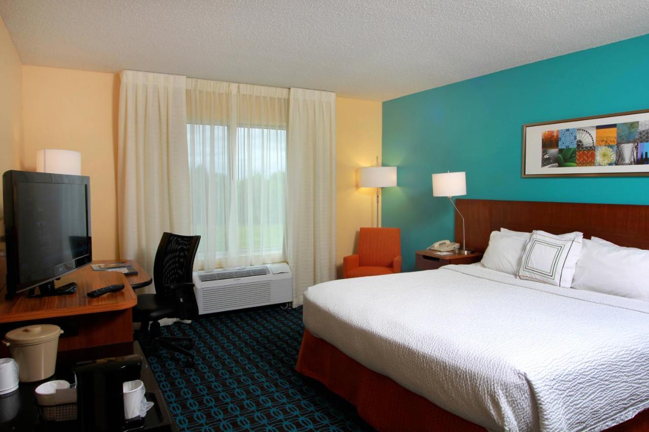 Fairfield Inn & Suites Traverse City Exterior photo